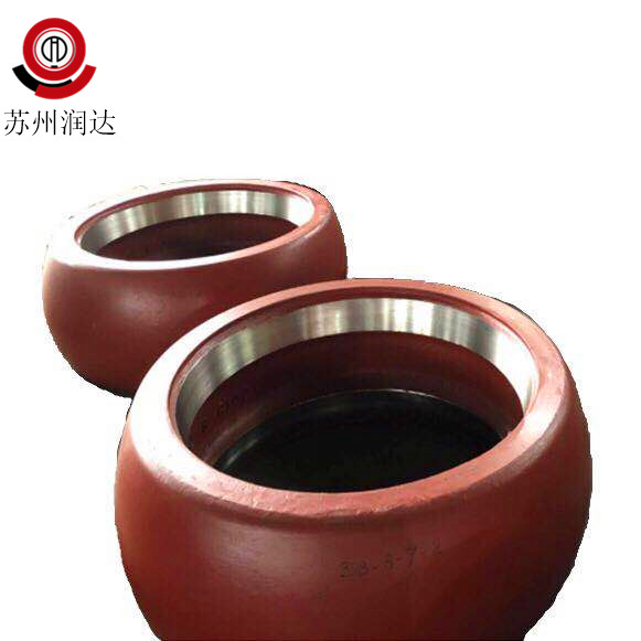高鉻鑄鐵耐磨輥套生產(chǎn)的難點(diǎn)是什么？